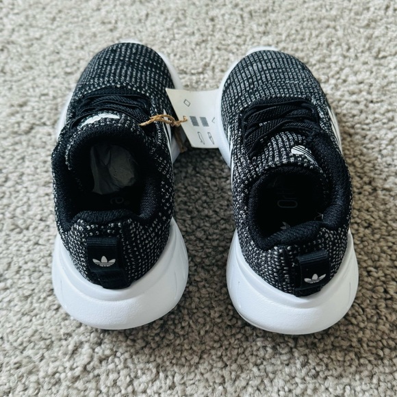 Adidas Swift Run 22 El I Size 7K - Picture 4 of 5